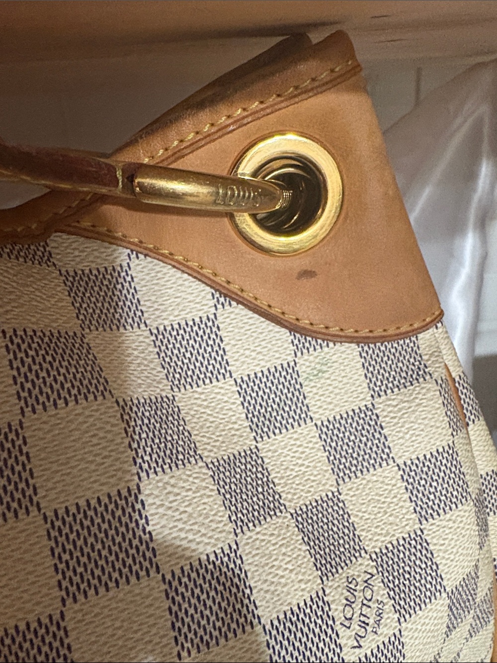 Louis Vuitton Galleria GM - Picture 3 of 16